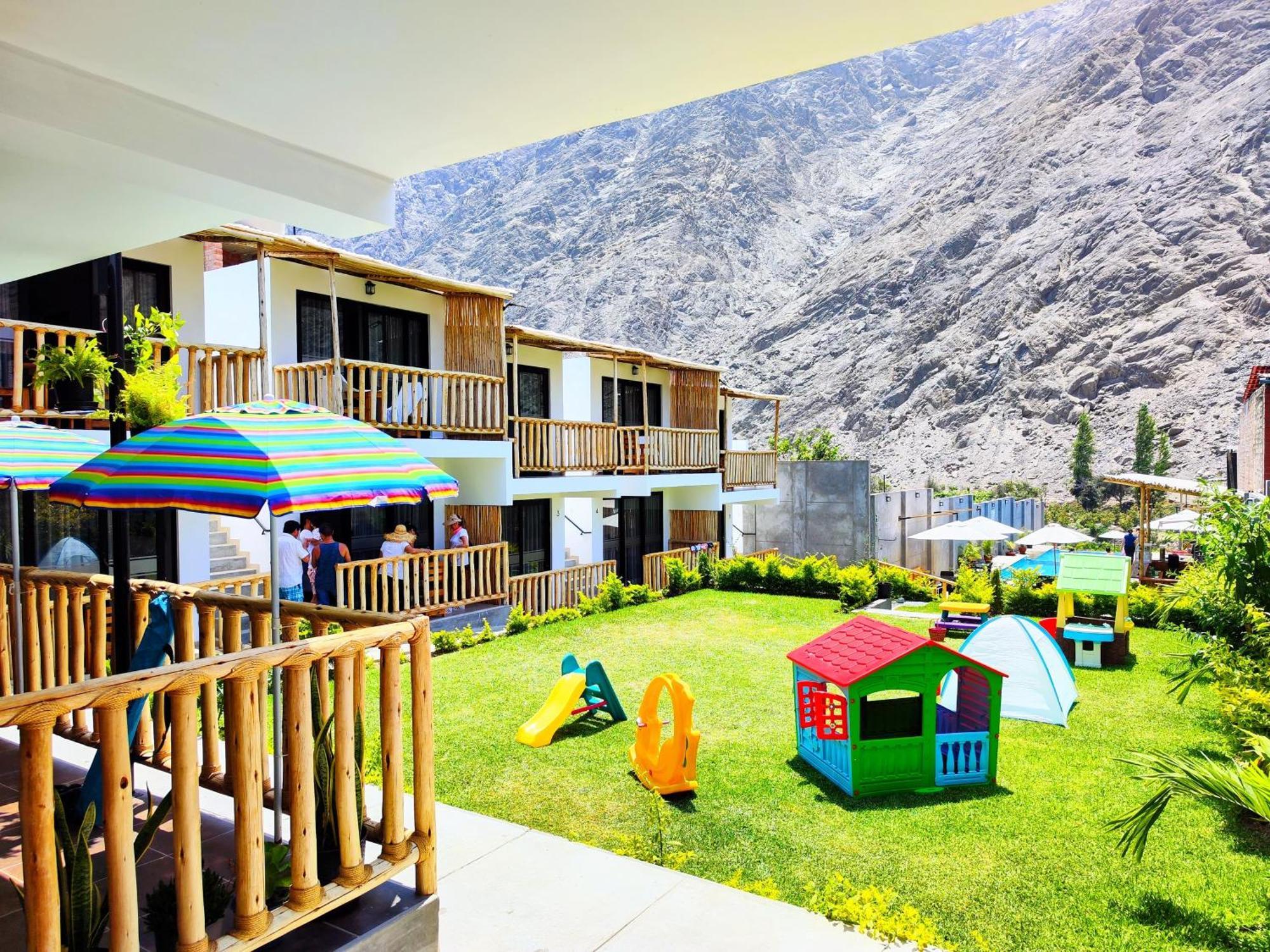 Jalara Lunahuana Hotel エクステリア 写真